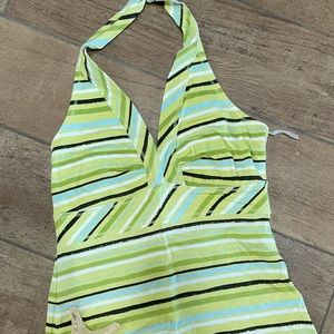 So wear it declair it size M green stripes